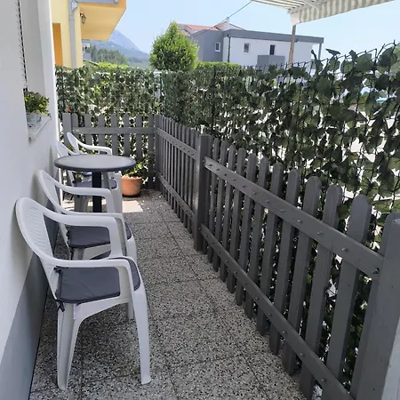 Ljubicic Apartament *